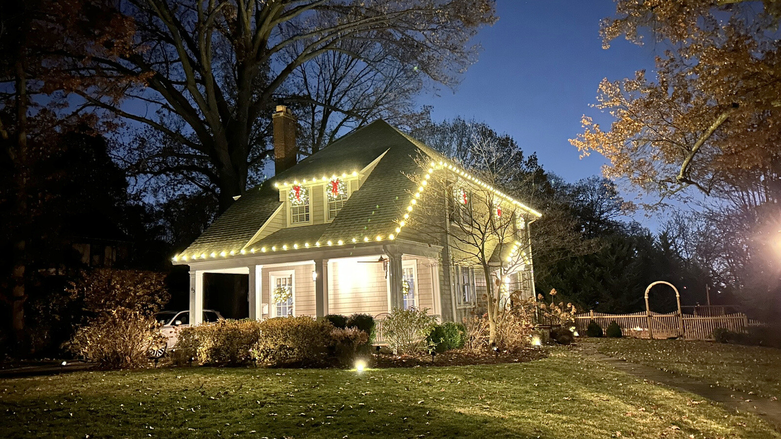 Christmas light installation in Harding